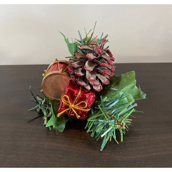 3 For $6 Christmas Pin Winter Greens Drum Pinecone Set Of Two Unisex Men Womens - Picture 2 of 3